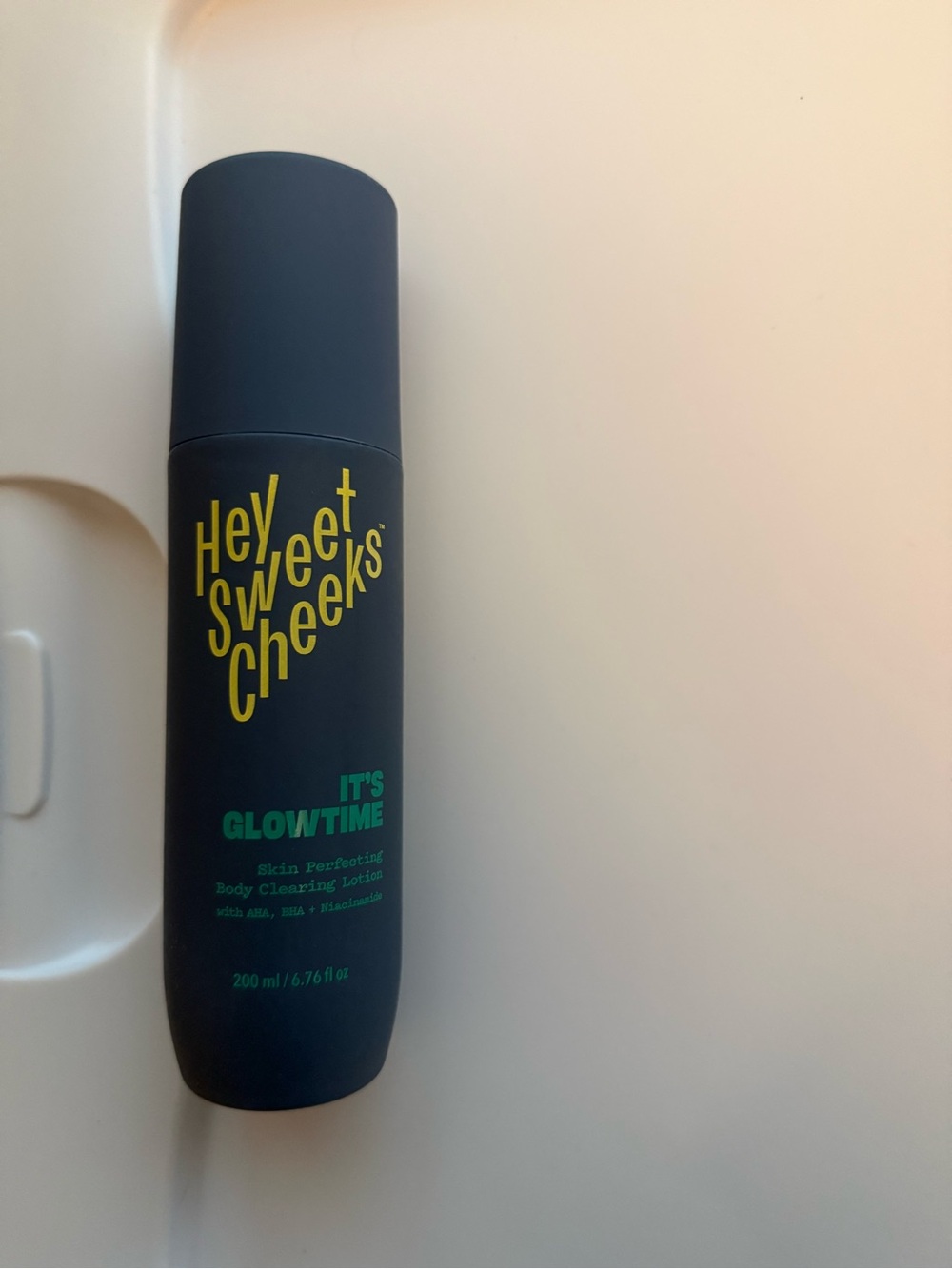 Hey Sweet Cheeks It's Glowtime Body Cleanser